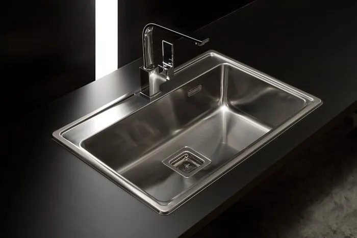 JOHNSON -QUADRA MAX Q71 A BACHA SIMPLE A.INOX. 304 C/ORIF MONO Y DOSIF